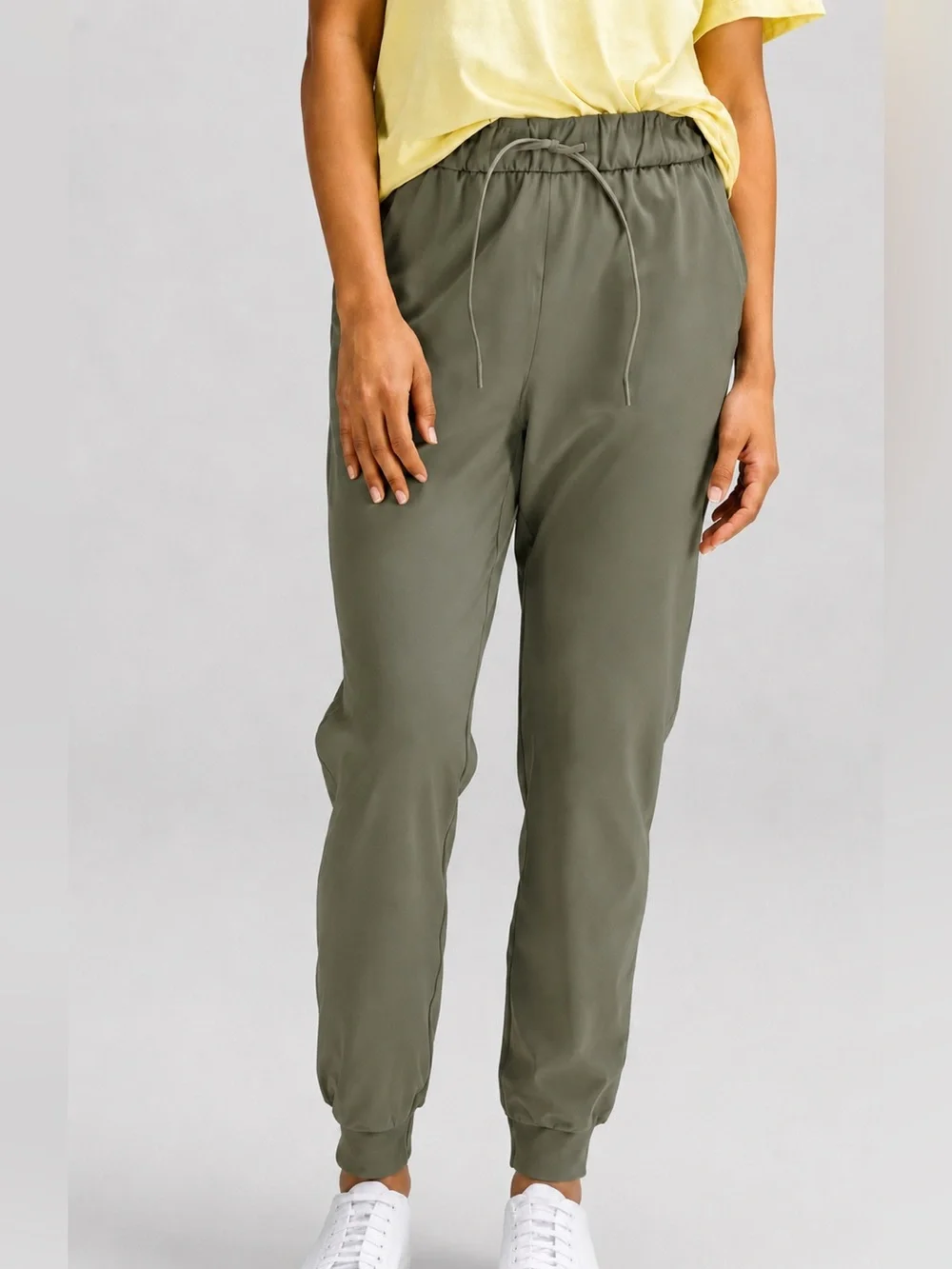 Lululemon Keep Moving olive green joggers, size 6, no drawstrings